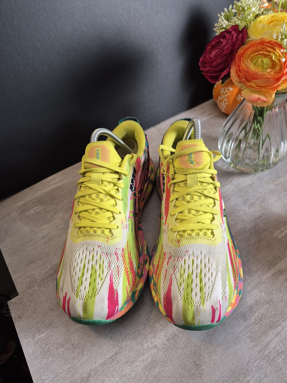 ASICS Women’s Noosa! Neon Yellow Running Shoes - Lightweight Cushioning. Size 10 - Picture 4 of 4
